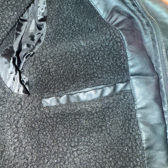 Sherpa lined faux leather jacket - Picture 4 of 4